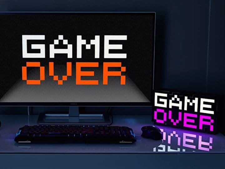 The Paladone Game Over 8-Bit Retro Light features the iconic “Game Over” message in a pixelated 8-bit style, creating a whimsical ambiance.